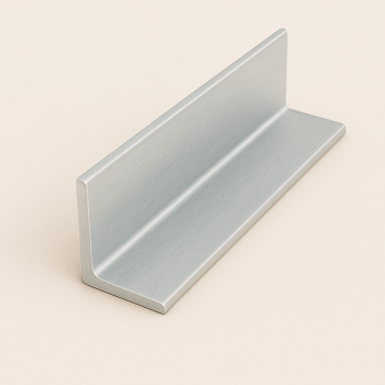 Уголок алюминиевый прессованный бульбообразный 145х110х12 мм 1925 ГОСТ 13617-97 в наличии в Калуге