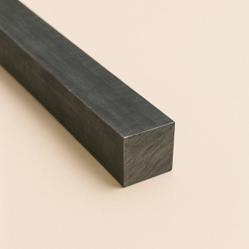 Квадрат стальной горячекатаный 16х16 мм Ст3 в наличии в Калуге